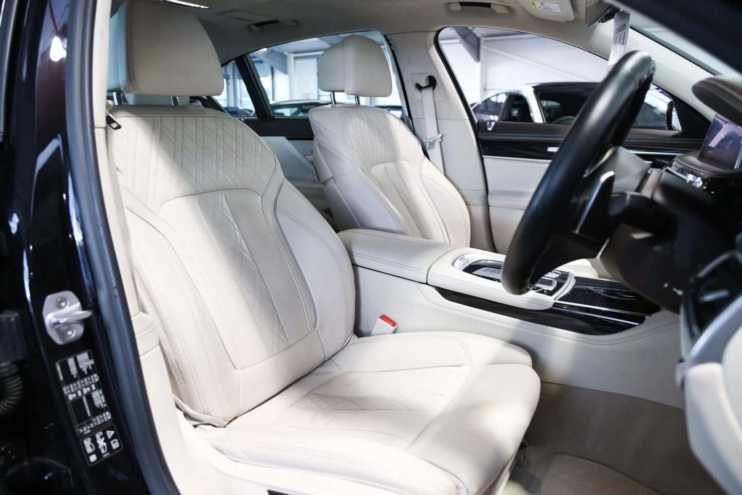 BMW 7 Serisi (G11/G12) İçin Deri İç Mekan